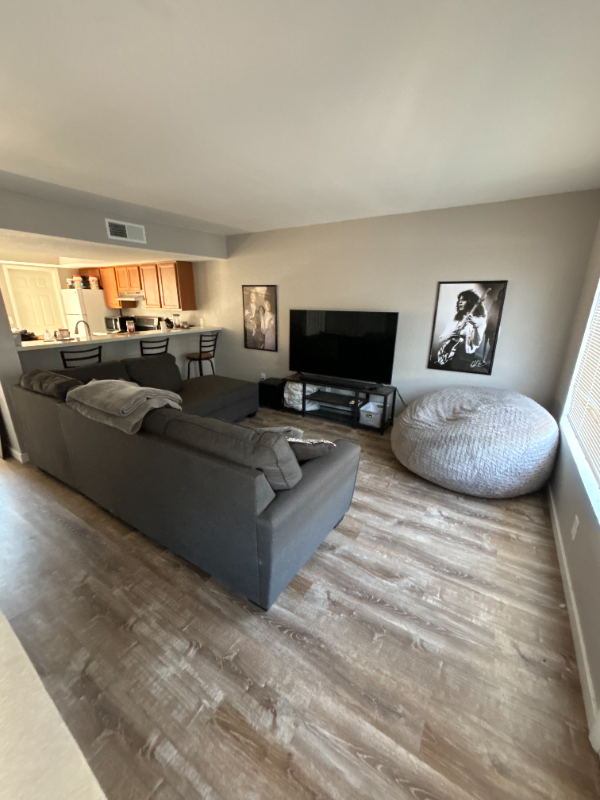 4828 W Orangewood Ave #116 - Photo 4 of 9