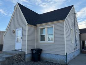 820 Central Ave - Photo 1 of 1