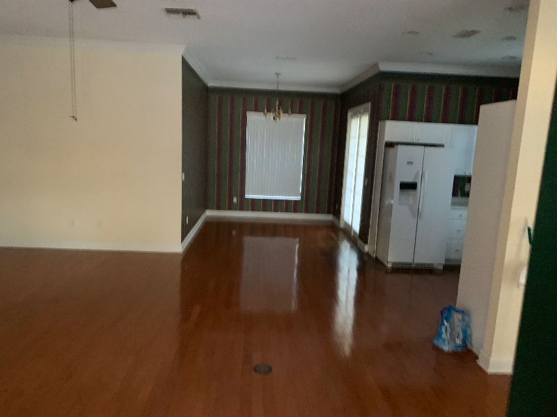 205 Lake Region Blvd S - Photo 3 of 20