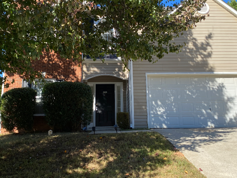 8232 Wynfield Dr - Photo 2 of 10