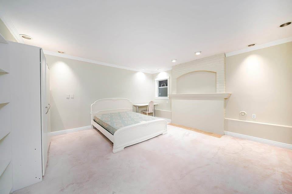 8030 11th Avenue - Photo 3 of 10