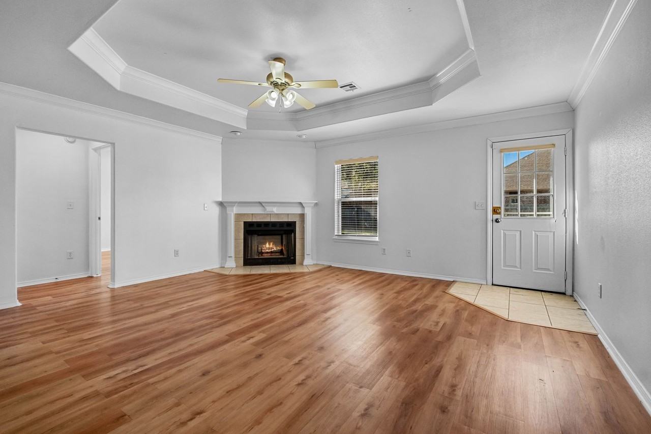 706 Sw Sandrock Rd - Photo 6 of 28