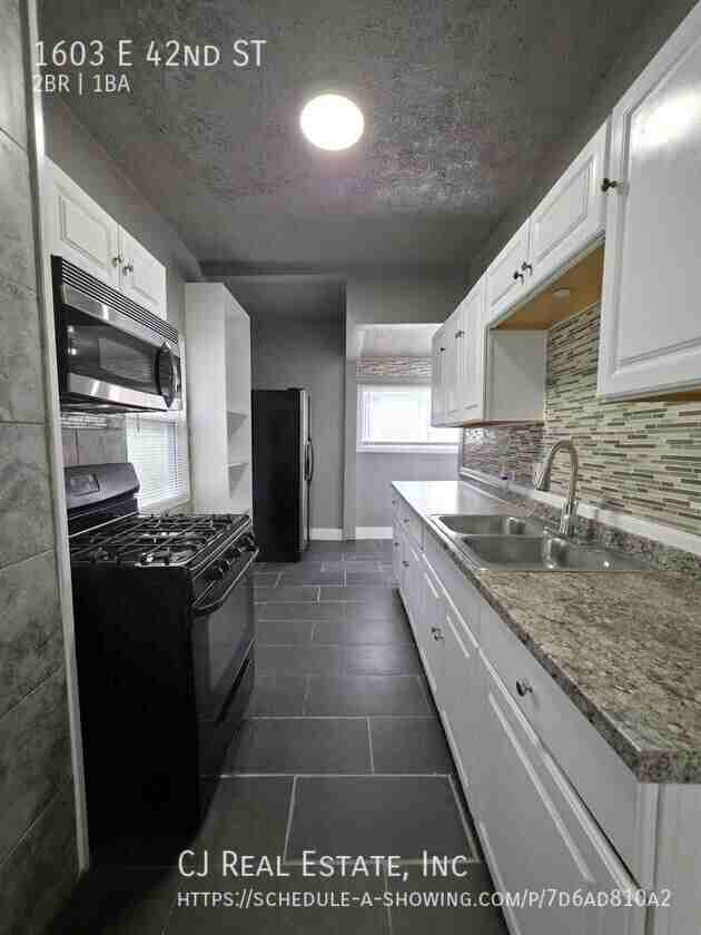 1603 E 42nd St - Photo 3 of 10