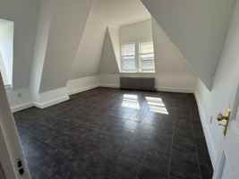 featured image of 330 Franklin Pl