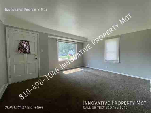 1418 Blueberry Ln - Photo 3 of 16