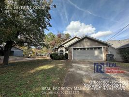 featured image of 301 Lakeside Rd