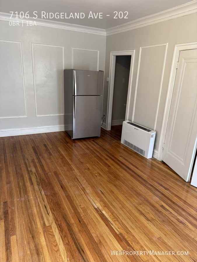 7106 S Ridgeland Ave #202 - Photo 7 of 9