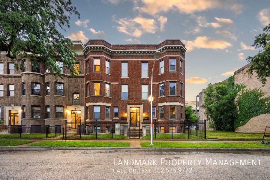 4723 South Forrestville Avenue