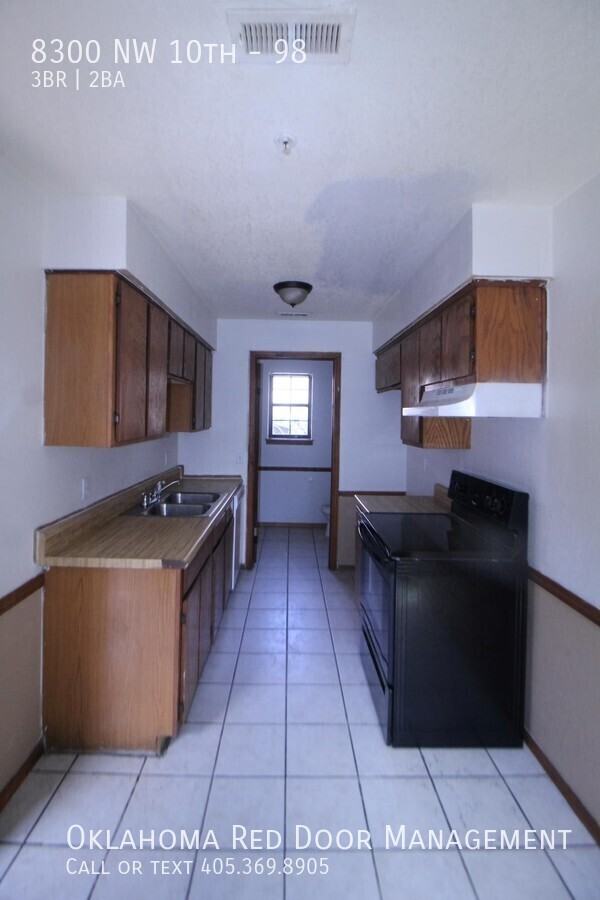 8300 Northwest 10th Street #98 - Photo 3 of 20