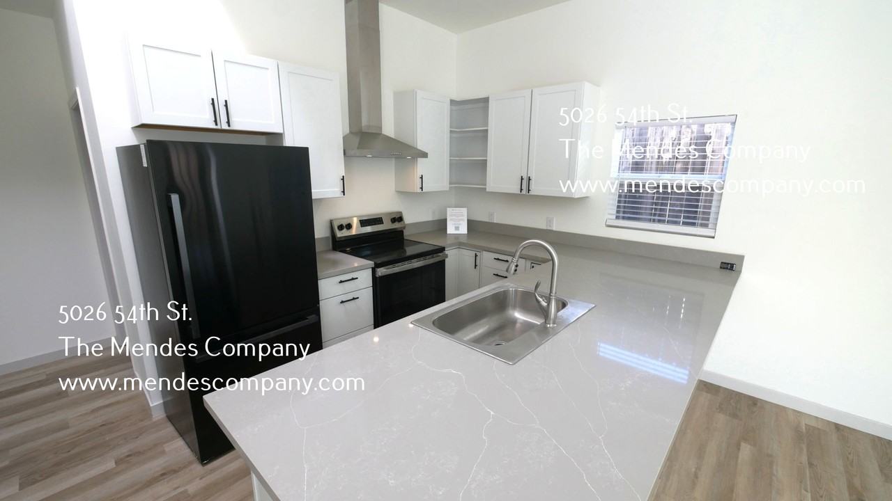 5026 54th Street - Photo 3 of 12