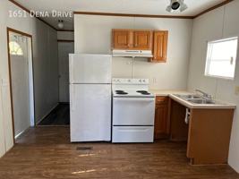 featured image of 1651 Dena Dr