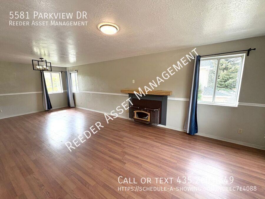 5581 Parkview Dr - Photo 2 of 30