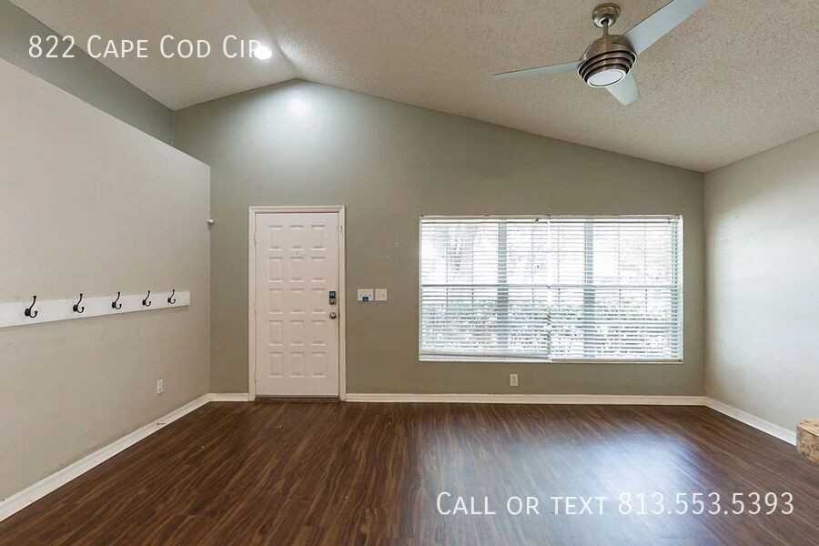 822 Cape Cod Circle - Photo 2 of 16