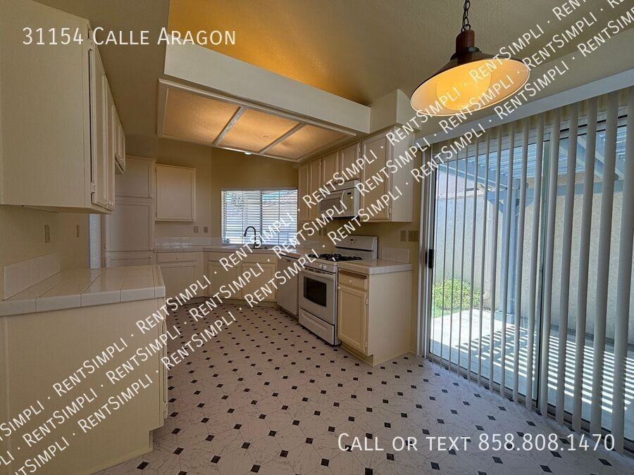 31154 Calle Aragon - Photo 6 of 19