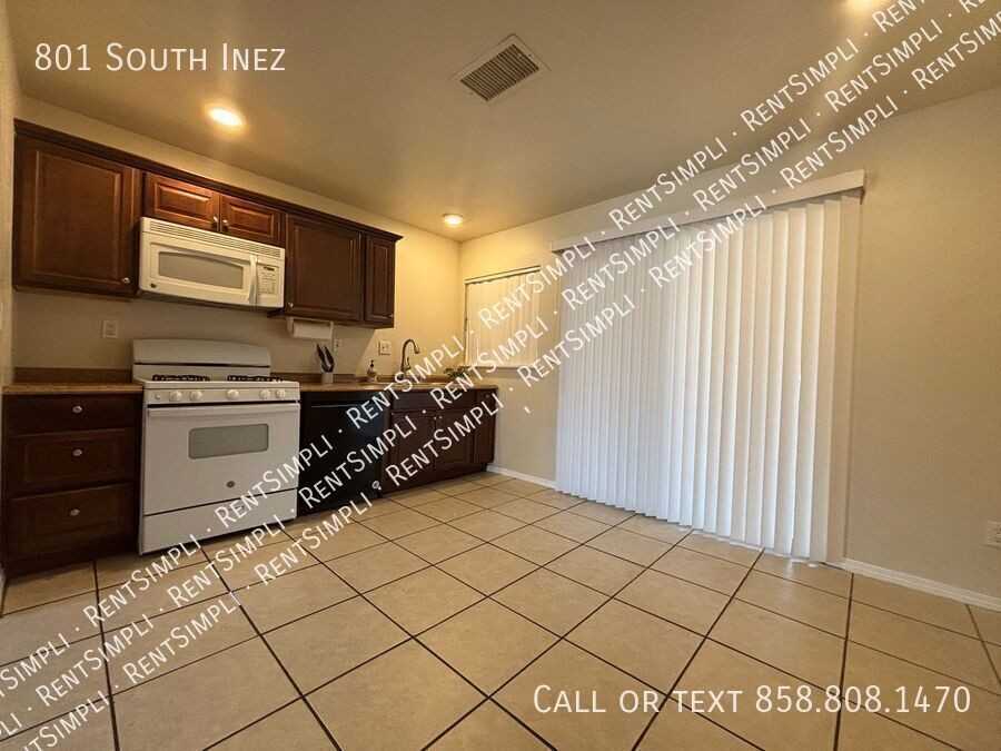 801 S Inez St - Photo 7 of 21