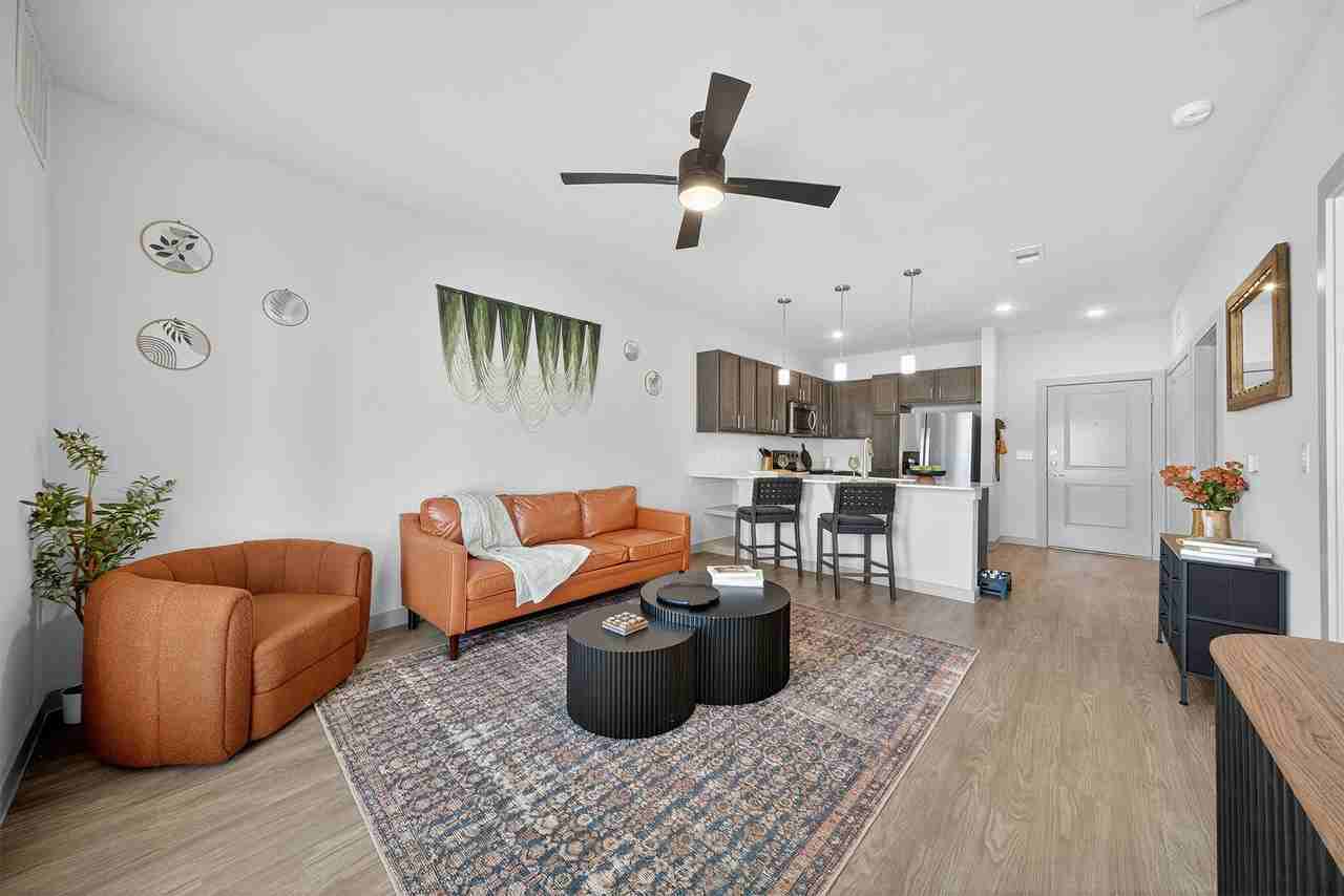 Eckhert Crossing Apartments - Photo 3 of 17