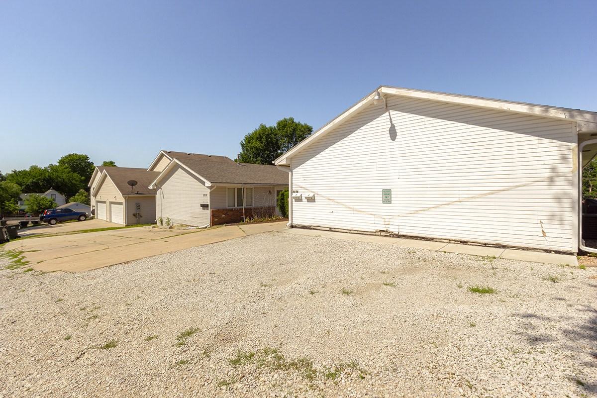 2228 S 9th St #B - Photo 6 of 50