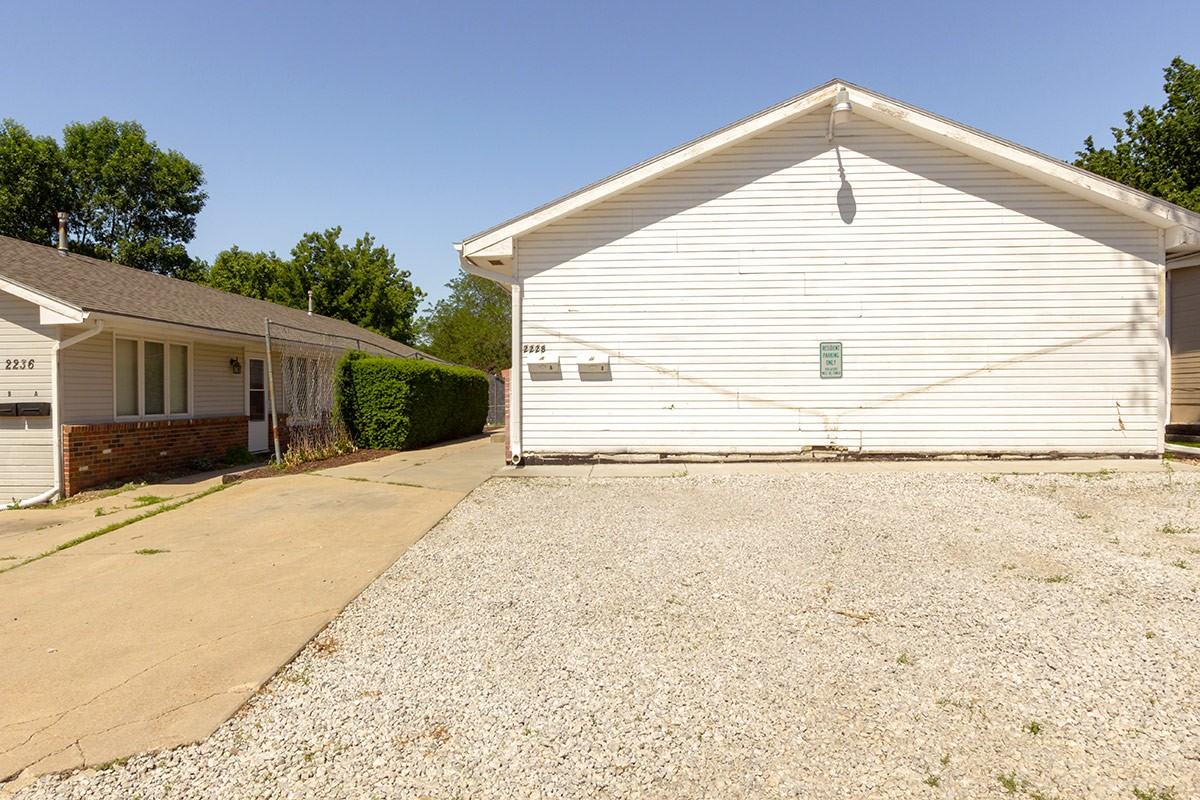 2228 S 9th St #B - Photo 7 of 50