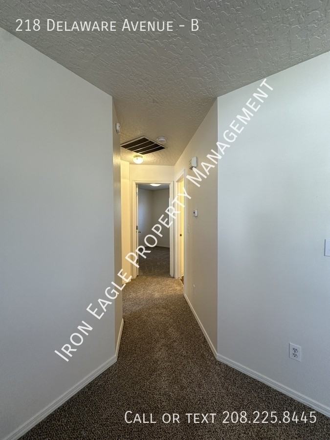 218 Delaware Avenue #B - Photo 6 of 14