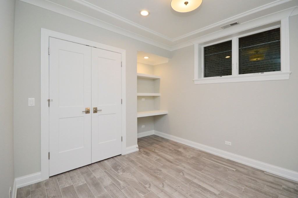 4727 North Winchester Avenue #3N - Photo 6 of 10