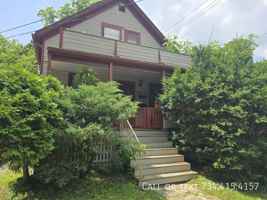 featured image of 110 E Summit St