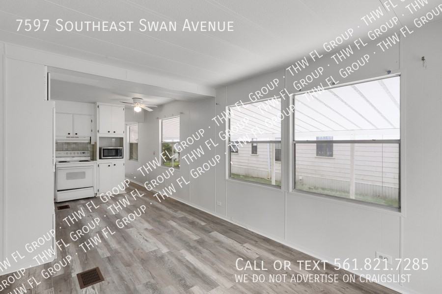 7597 Se Swan Ave - Photo 6 of 13