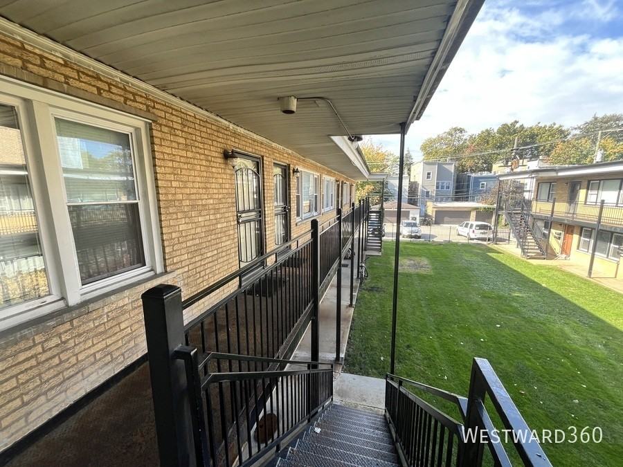 8636 S Ingleside Ave #2F - Photo 2 of 3