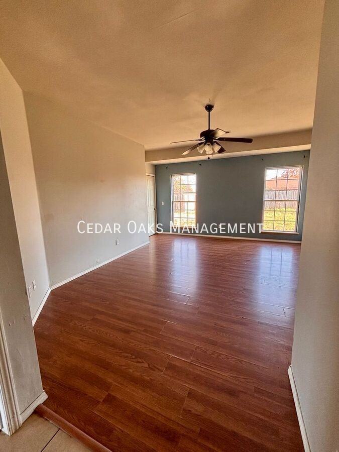 2520 Mary Phelps Drive - Photo 3 of 12