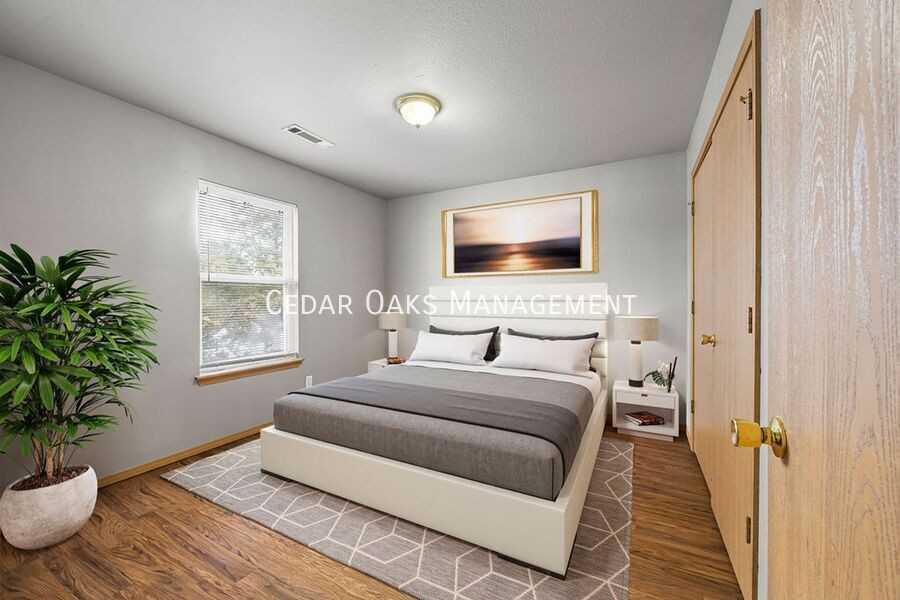 282 Erin Pl #202 - Photo 2 of 17