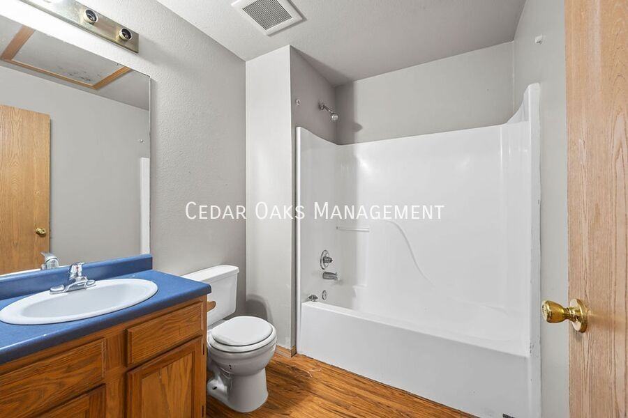 282 Erin Pl #202 - Photo 6 of 17