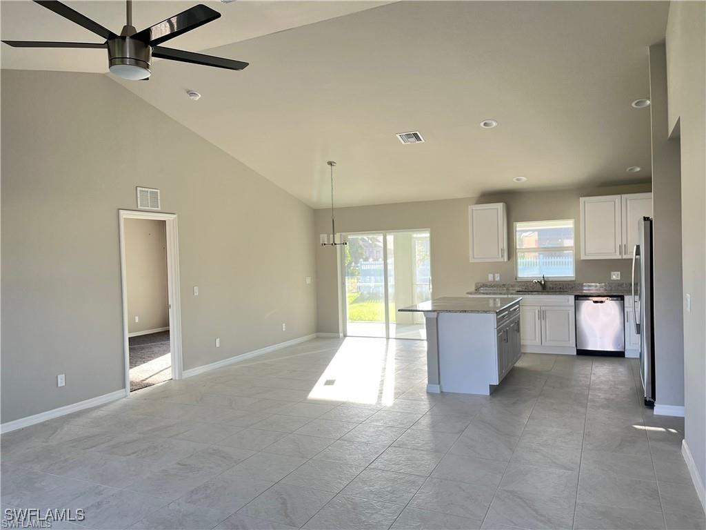 4334 Sw 9th Pl #4334 - Photo 2 of 34