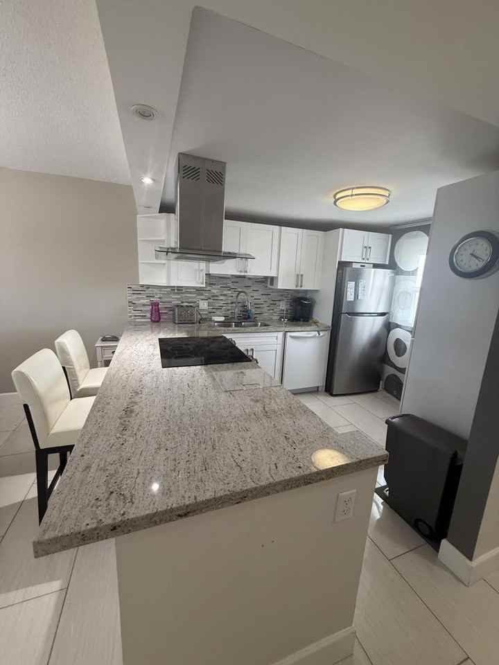 5700 Nw 2nd Ave #5700-702 - Photo 2 of 32