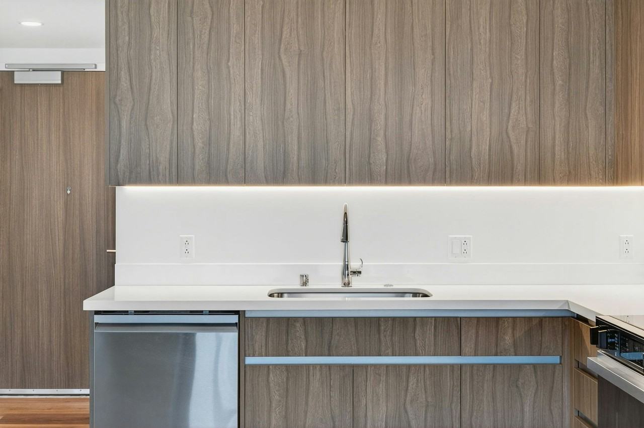 1500 Rycroft Street, Unit 3305 - Photo 4 of 34