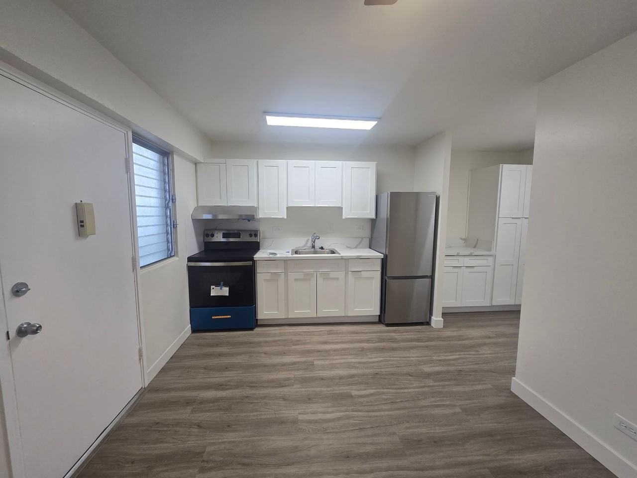 1620 MAKIKI COLONY #301 - Photo 3 of 20