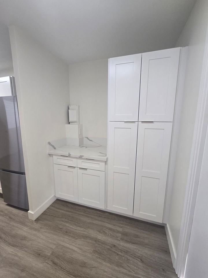 1620 MAKIKI COLONY #301 - Photo 4 of 20