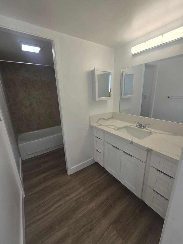 1620 MAKIKI COLONY #301 - Photo 5 of 20