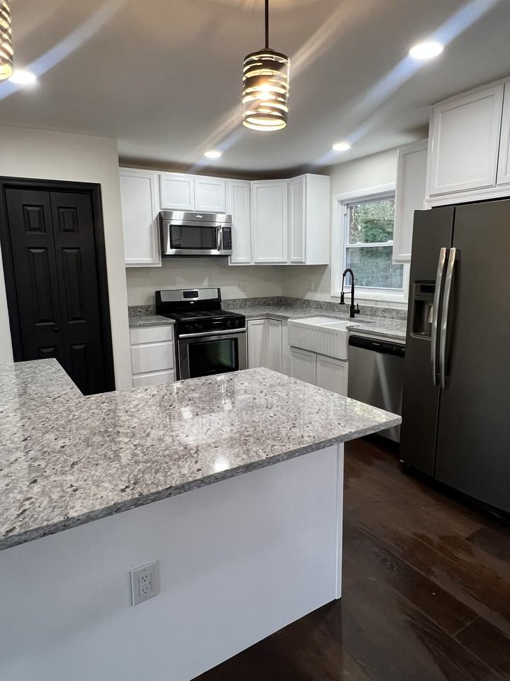 7019 Groveton Dr #1 - Photo 3 of 12