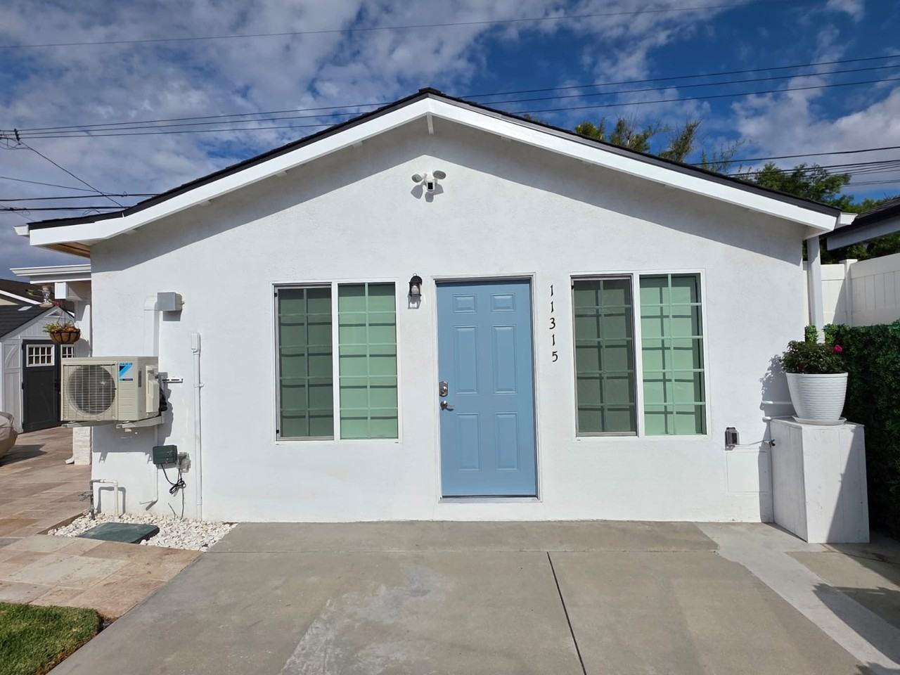 11315 213th Street - Photo 2 of 19