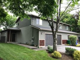 featured image of 807 807 - 817 SE Francis Avenue