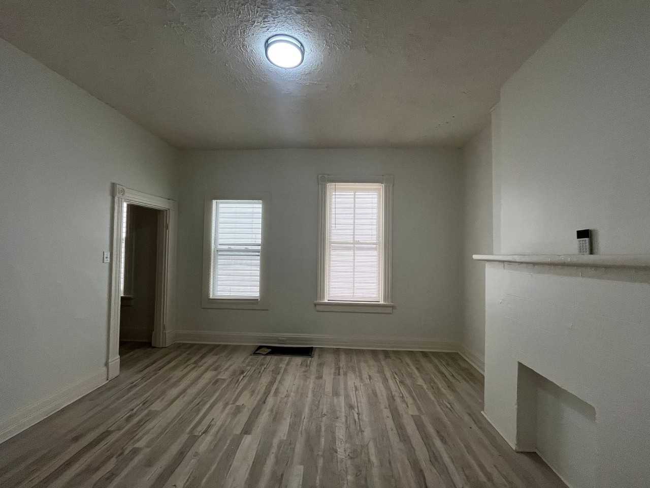 3864 Evers St - Photo 5 of 24