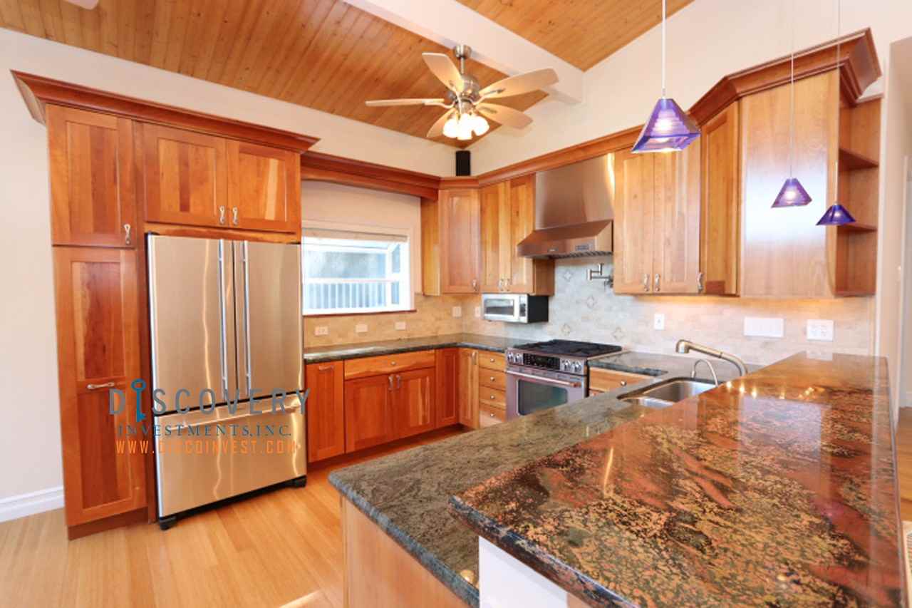 6812 Saroni Dr - Photo 7 of 24