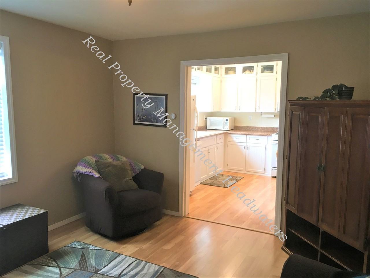 505 E Main St - Photo 3 of 20