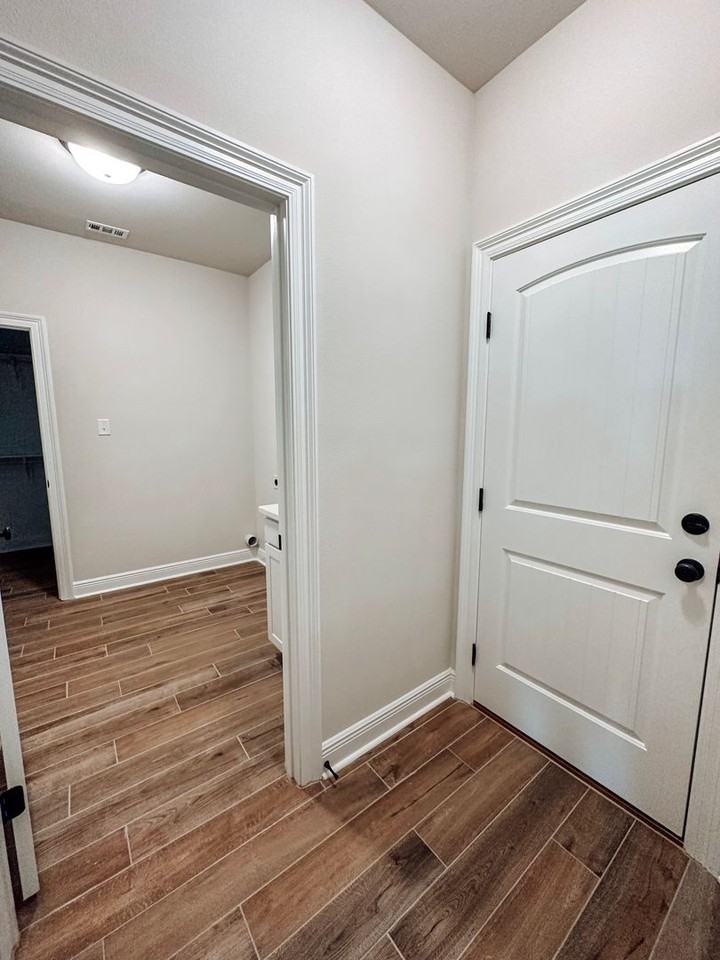 37 Alleyoak Ln - Photo 3 of 26