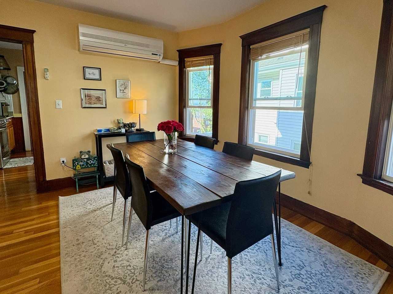 21 Sunset St - Photo 4 of 24