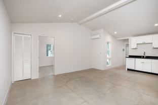 126 1/2 Franklin Ct - Photo 1 of 1