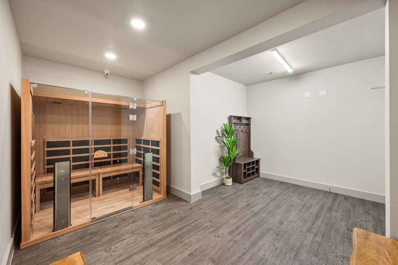 The Emma - Photo 2 of 50