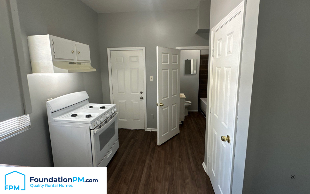 574 McKinley Street - Photo 3 of 9