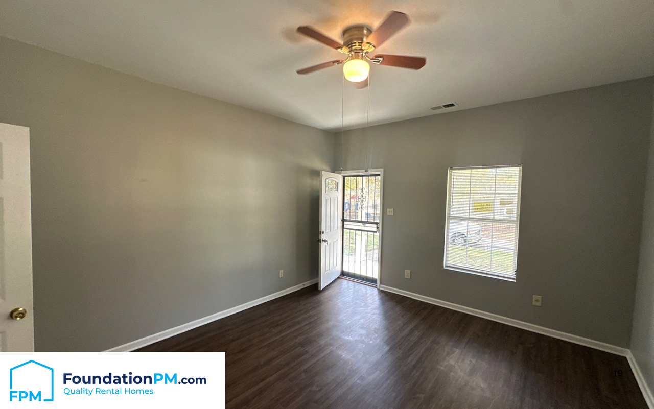 574 McKinley Street - Photo 7 of 9