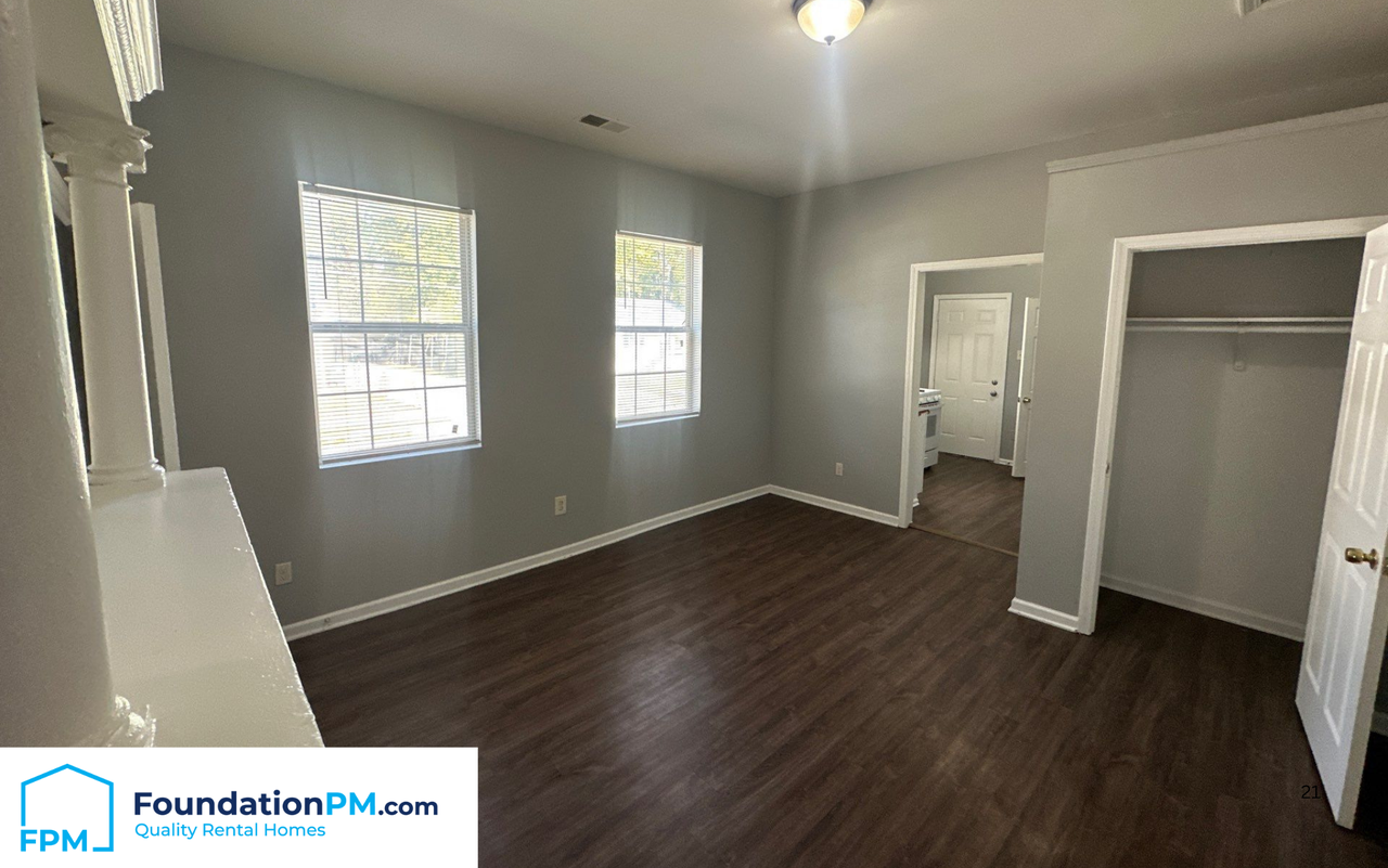 574 McKinley Street - Photo 7 of 9