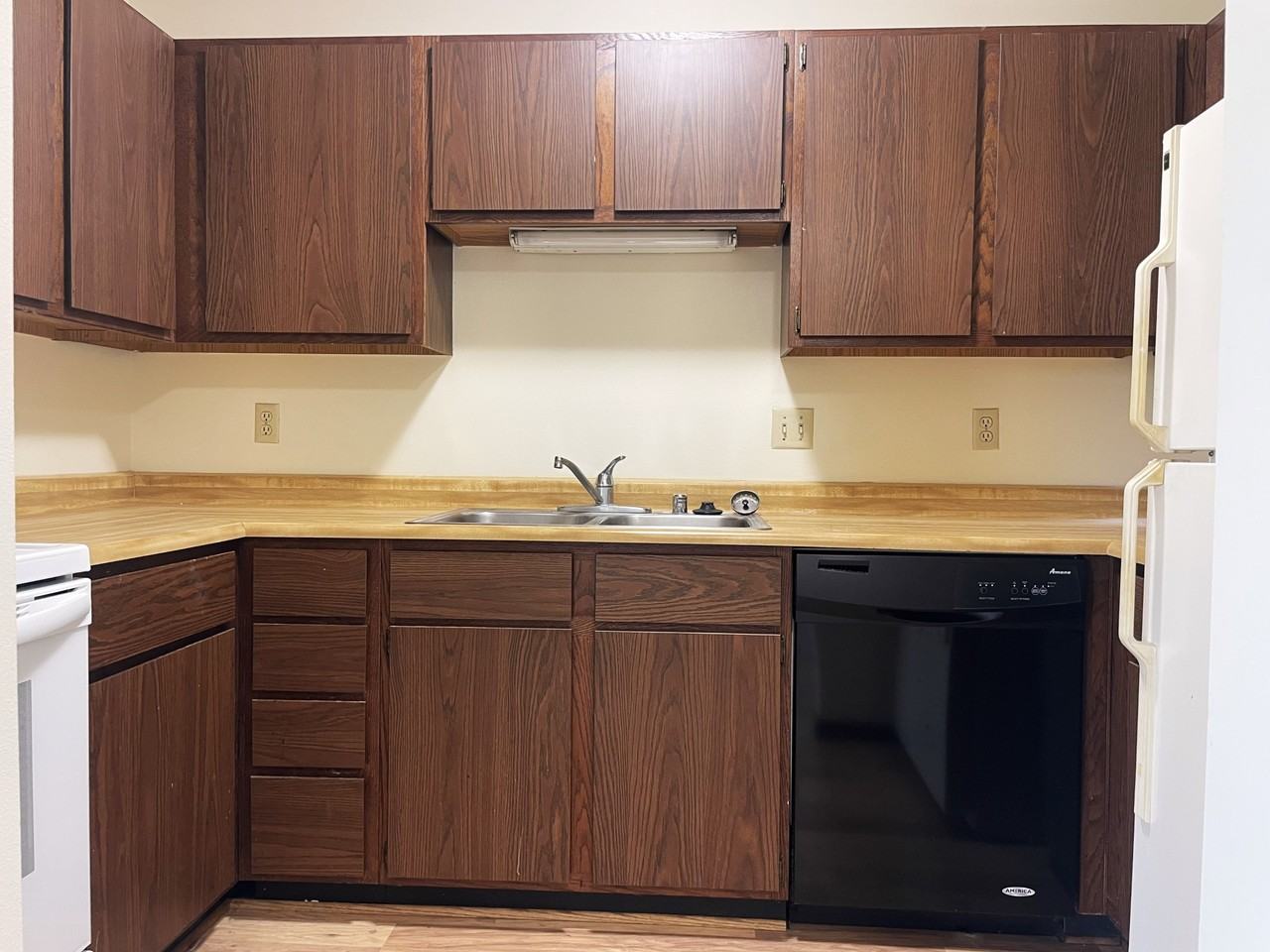 RM 2367 Chalet Gardens Road - Photo 5 of 14